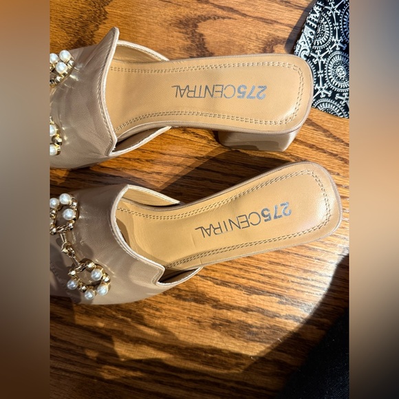 275 Central Messi  Beige Sandals size 37 - Picture 6 of 10